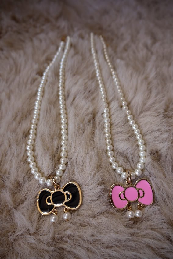 Korean Bow Pearl Necklace